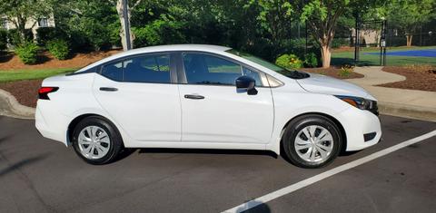 Nissan Versa 2025