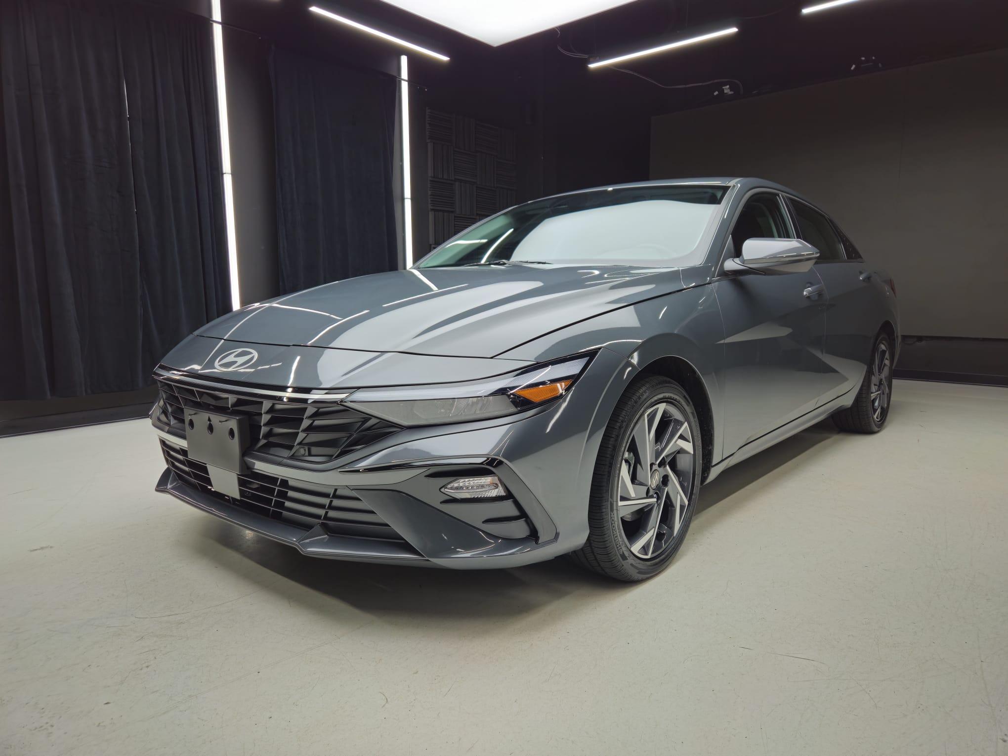 Hyundai Elantra Hybrid 2026 à 