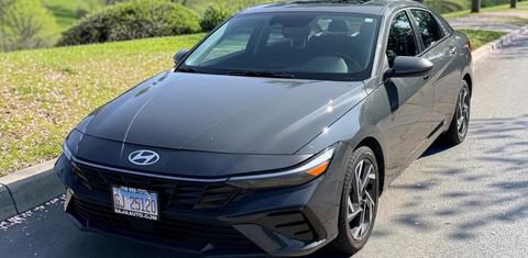 Hyundai Elantra 2025