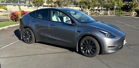Tesla Model Y 2024