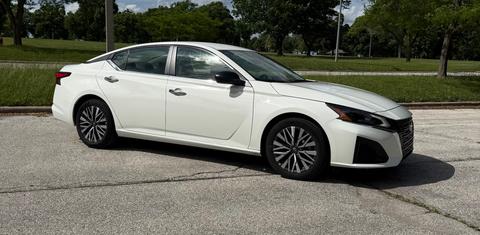 Nissan Altima 2025