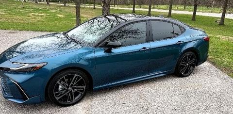 Toyota Camry Hybrid 2026