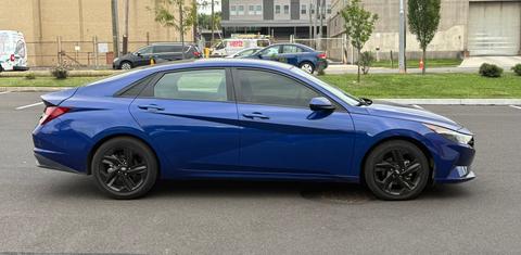 Hyundai Elantra 2023
