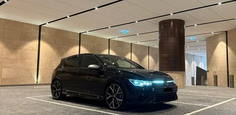 Volkswagen GOLF 2024