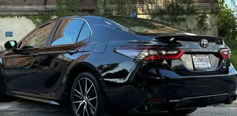 Toyota Camry 2021