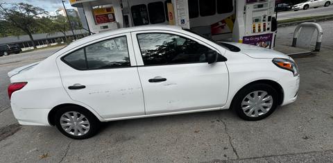 Nissan Versa 2015