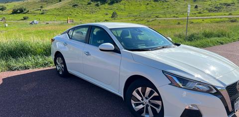 Nissan Altima 2021