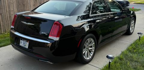 Chrysler 300 2016