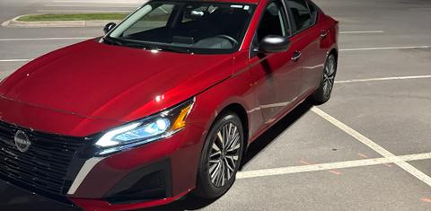 Nissan Altima 2025