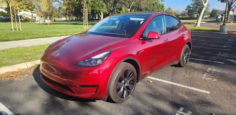 Tesla Model Y 2024