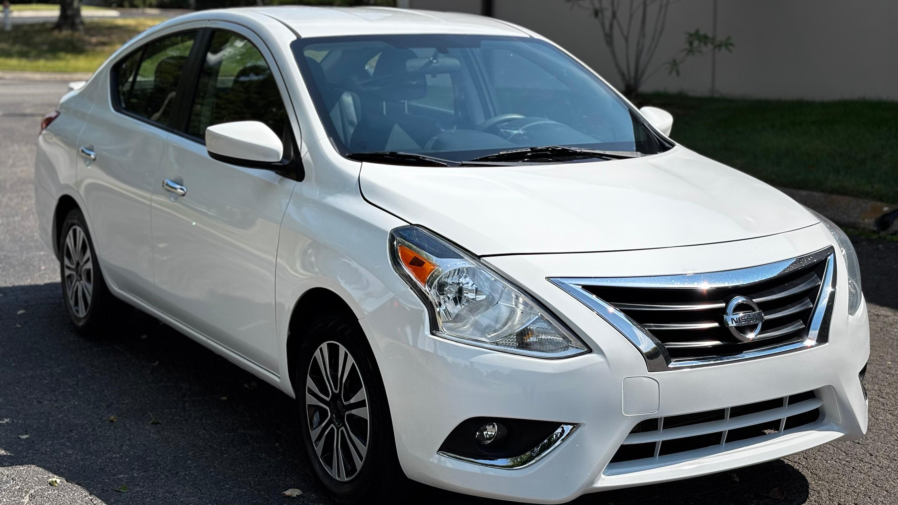 Nissan Versa 2016 in 