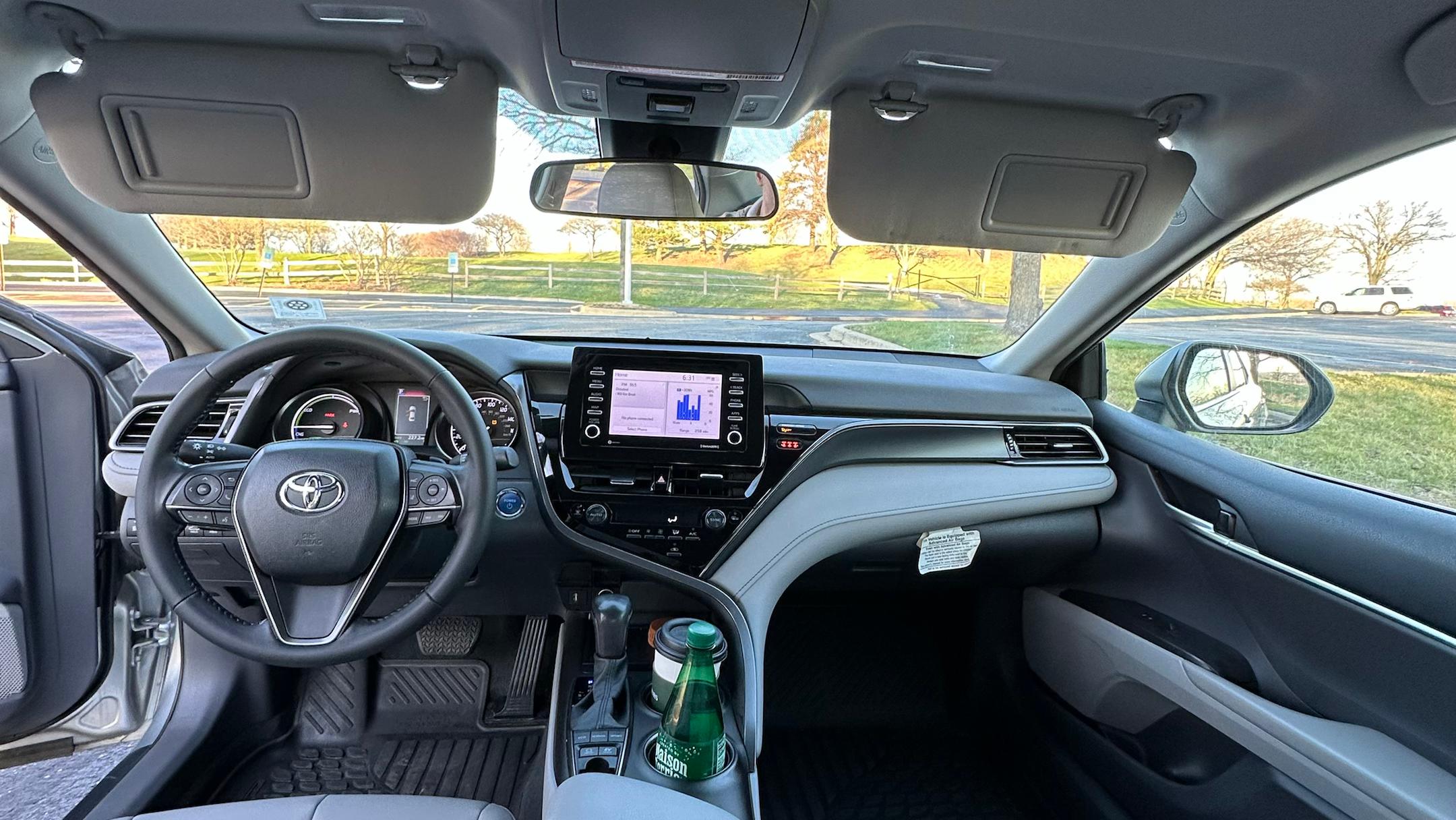 Toyota Camry Hybrid 2023 in Mount Prospect, IL