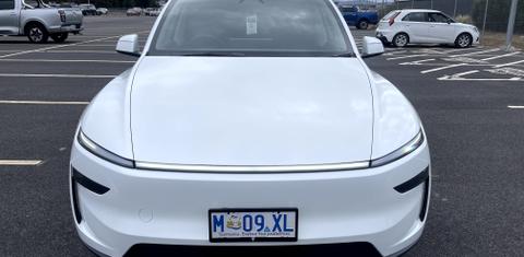 Tesla MODEL Y 2025