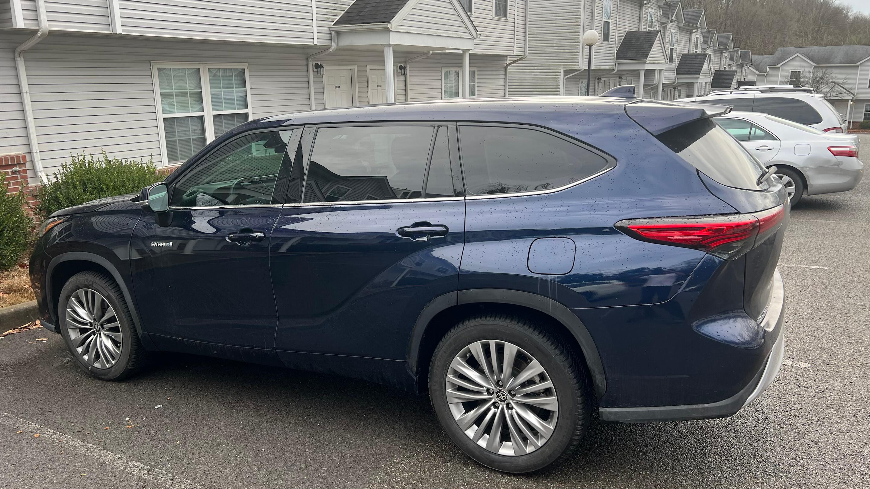 Toyota Highlander Hybrid 2021 in 
