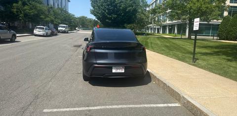 Tesla Model Y 2026