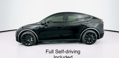 Tesla Model Y 2024