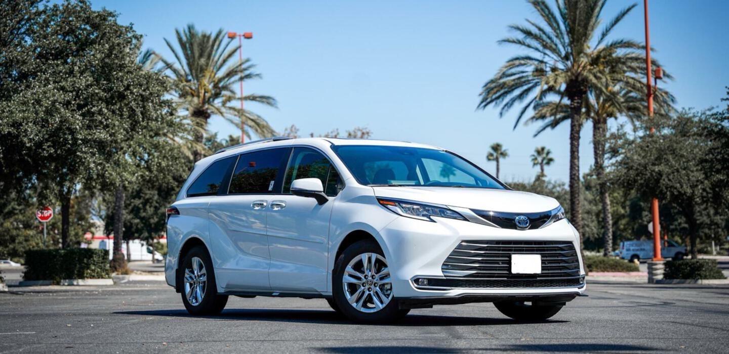 Toyota Sienna 2023 in Grapevine, TX