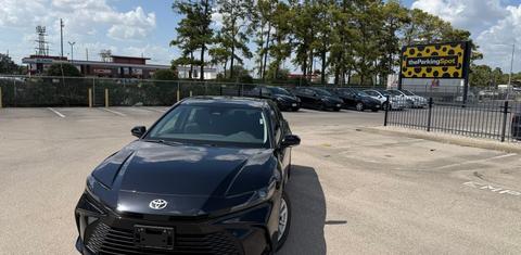 Toyota Camry Hybrid 2026
