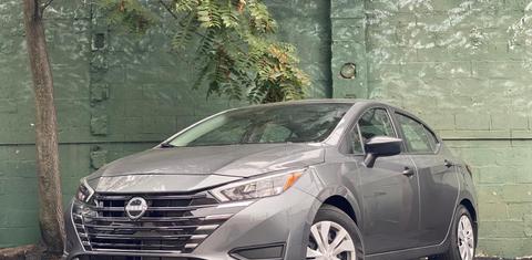 Nissan Versa 2025