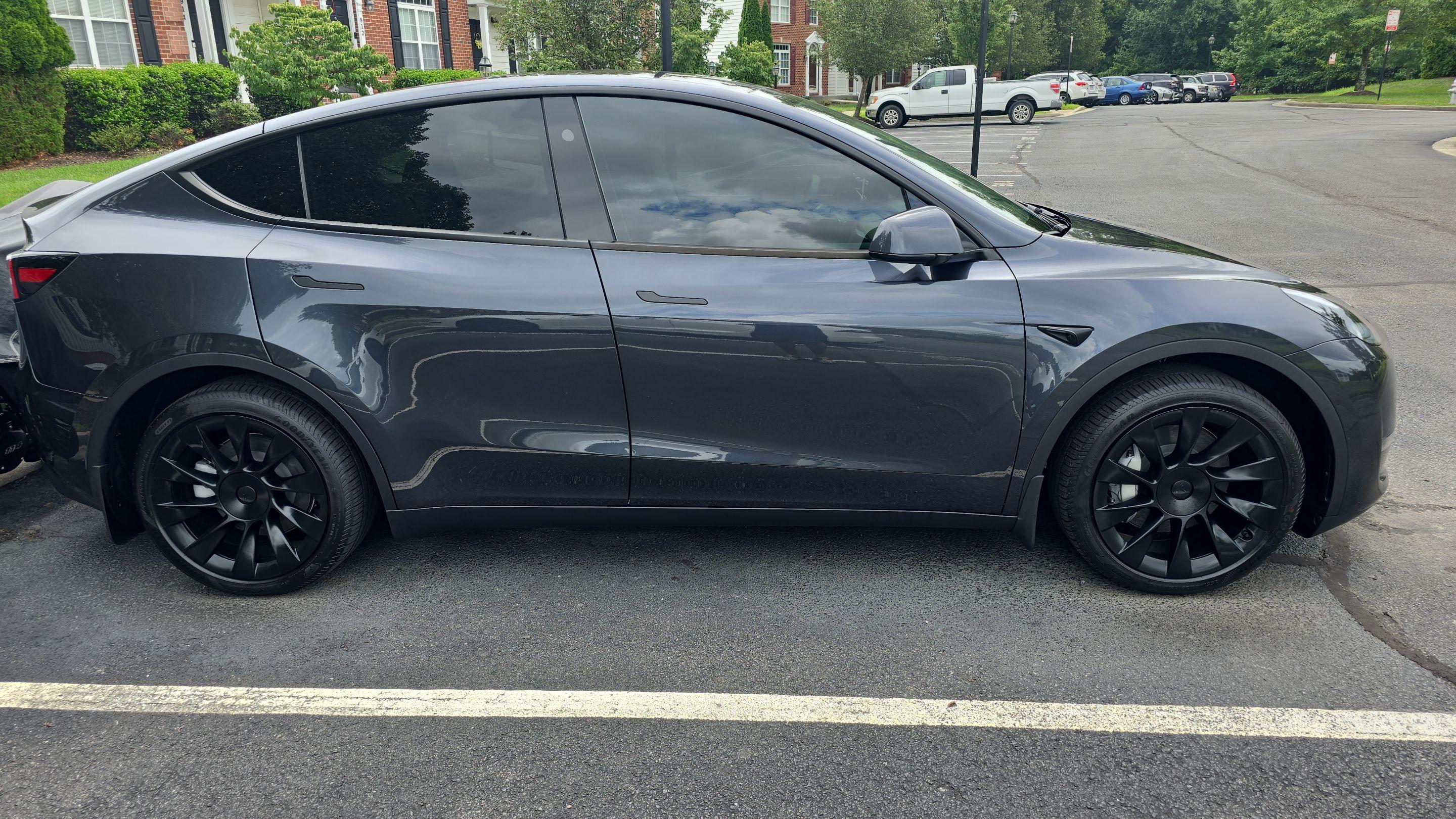 Tesla Model Y 2024 in 