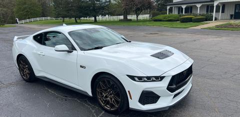 Ford Mustang 2024