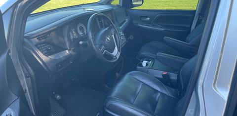 Toyota Sienna 2015