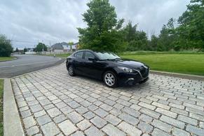 Mazda Mazda3 2015 in Montréal
