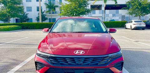 Hyundai Elantra 2025