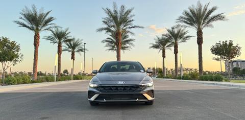 Hyundai Elantra 2024