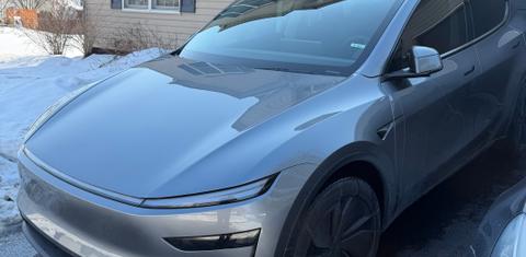 Tesla Model Y 2026
