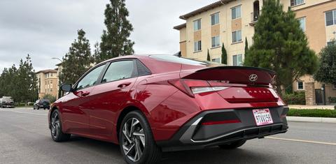 Hyundai Elantra 2025