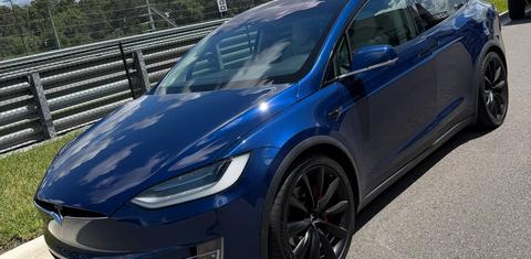 Tesla Model X 2019