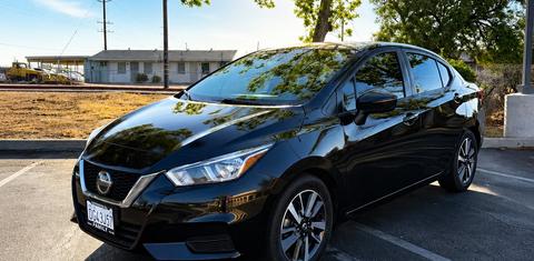Nissan Versa 2021