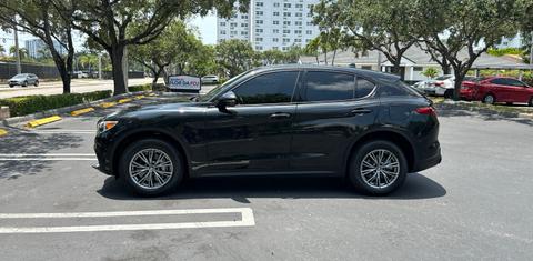 Alfa Romeo Stelvio 2023