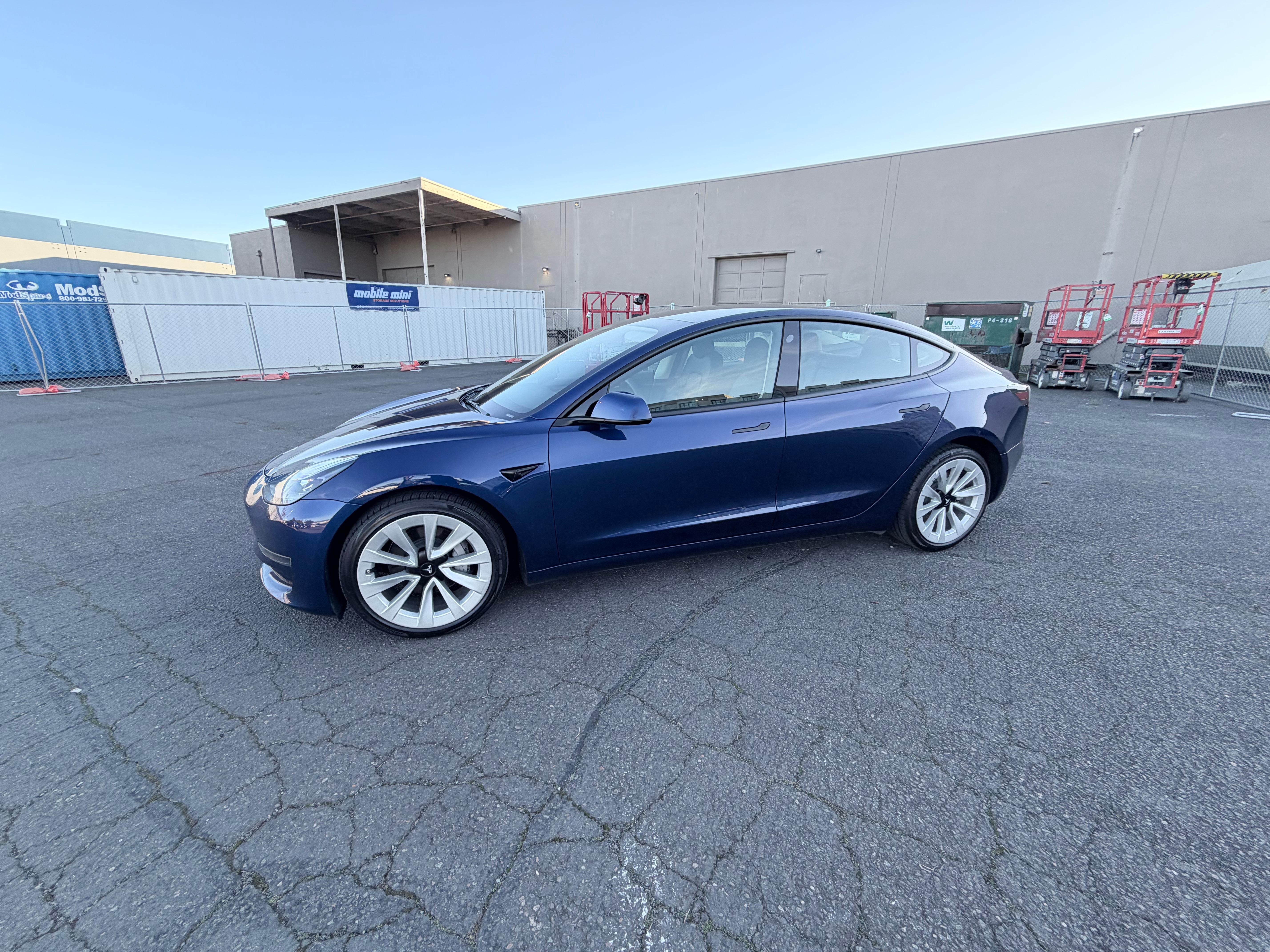Tesla Model 3 2023 in Vancouver, WA