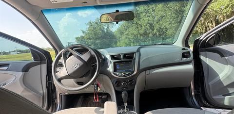 Hyundai Accent 2015