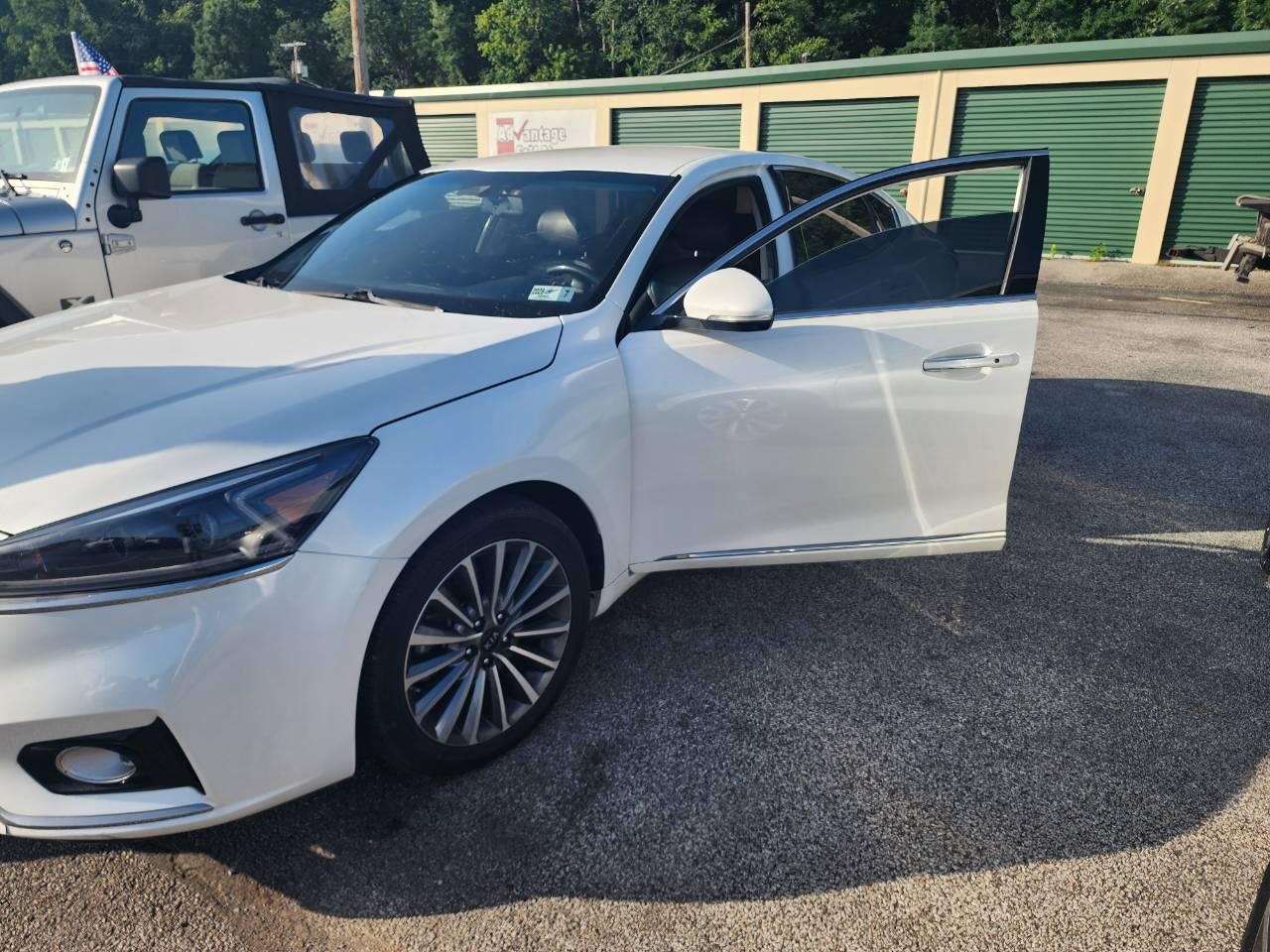 Kia Cadenza 2019 in Dunbar, WV