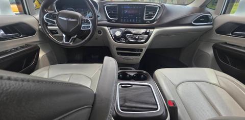 Chrysler Pacifica 2017