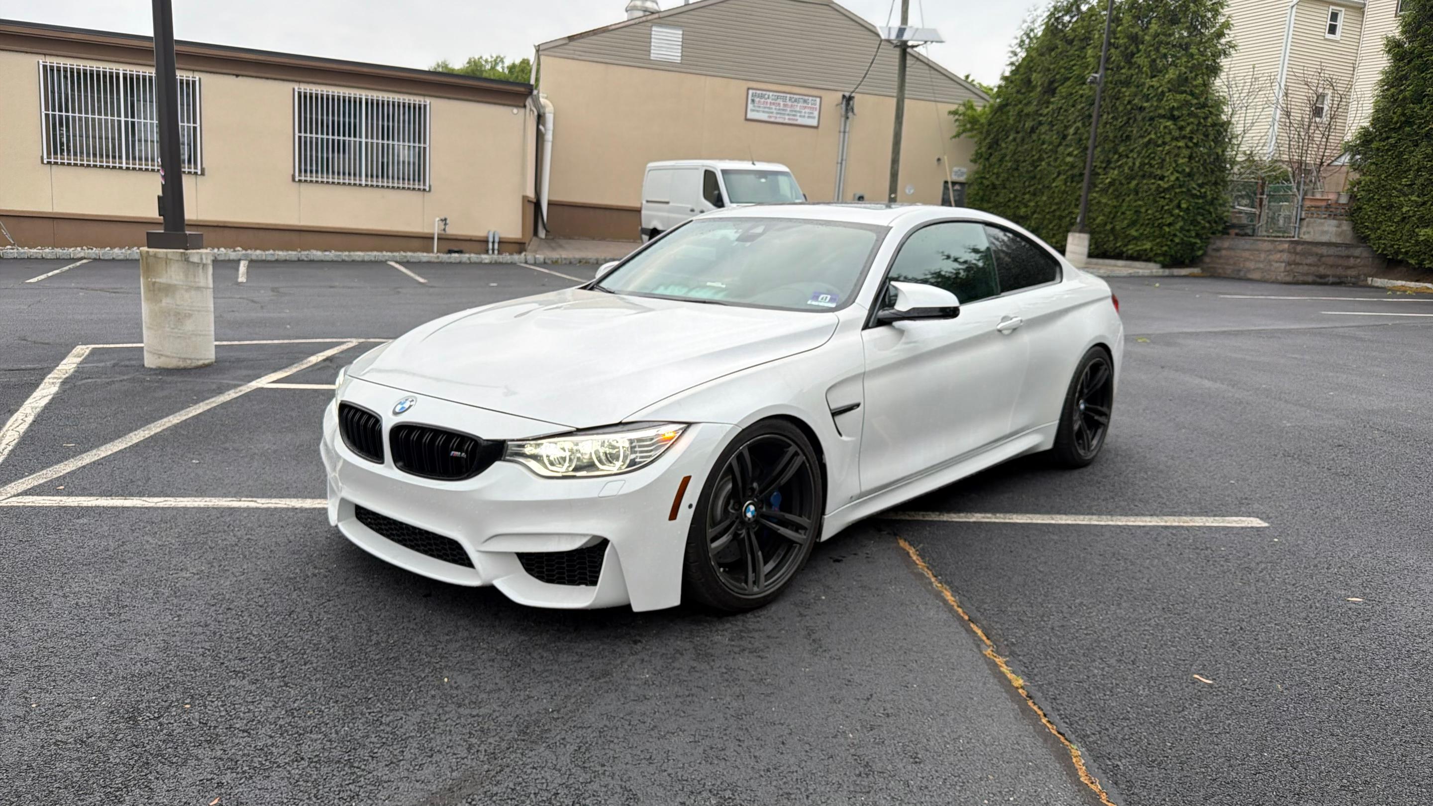 BMW M4 2015 in 