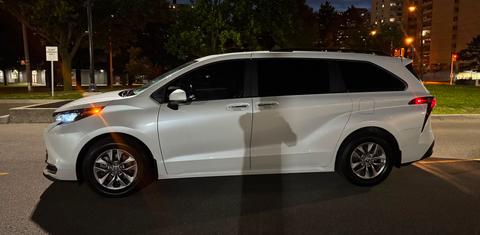 Toyota Sienna 2025