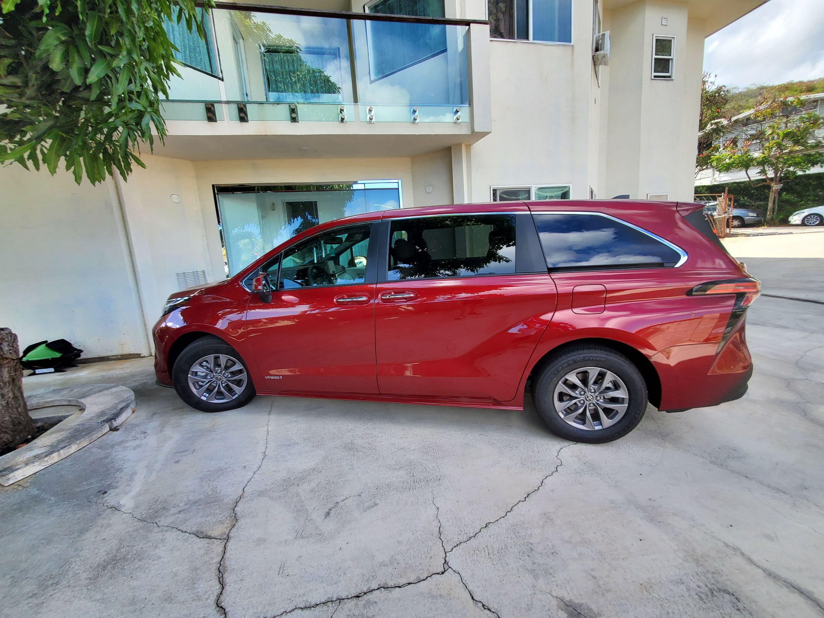 Toyota Sienna 2021 in Honolulu, HI