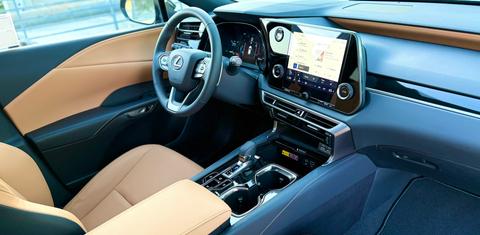 Lexus RX 2025