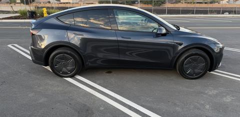 Tesla Model Y 2026