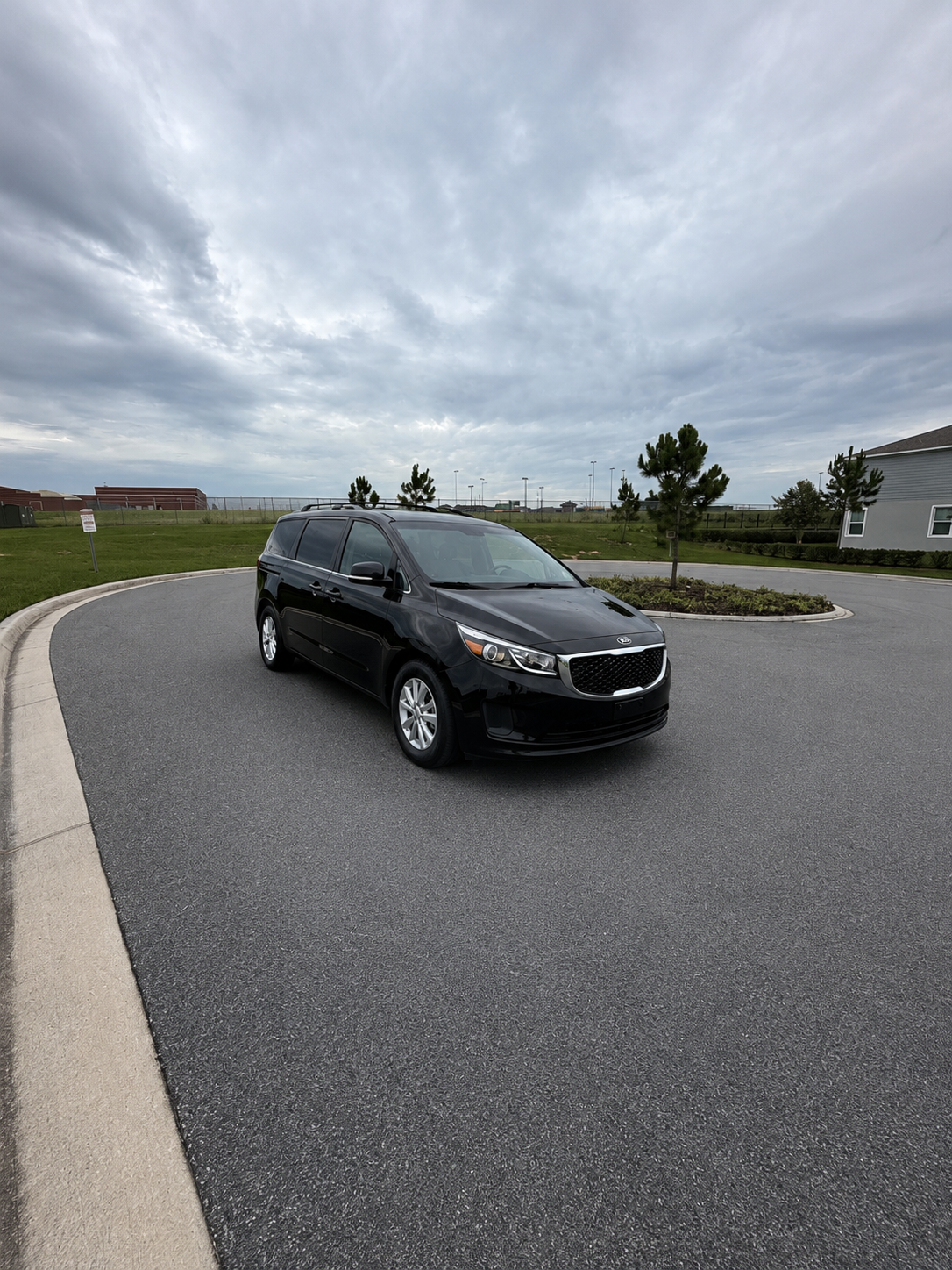 Kia Sedona 2016 in Clermont, FL