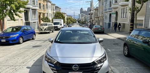 Nissan Versa 2025