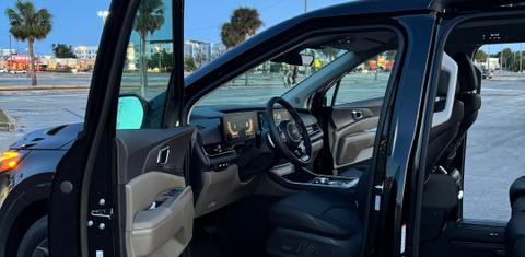 Kia Carnival Hybrid 2025