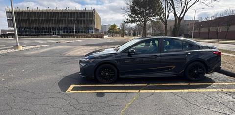 Toyota Camry Hybrid 2026