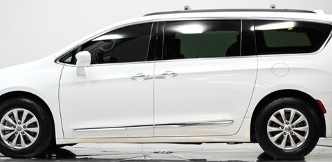 Chrysler Pacifica 2017