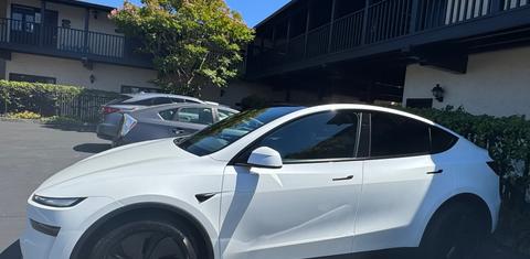 Tesla Model Y 2026