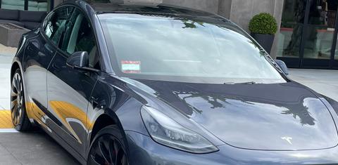 Tesla Model 3 2022
